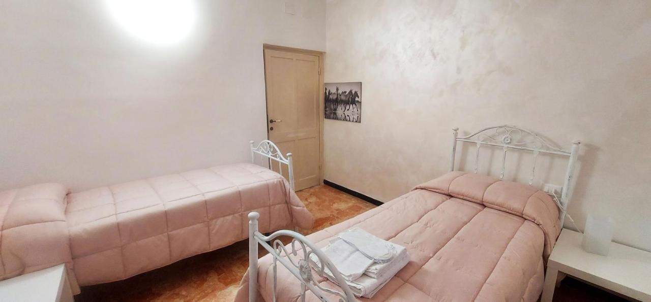 Le Case Di Elisa 4 Genua Exteriör bild